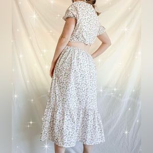 J Crew Cut-Out Floral Midi Dress with puff sleeves and ruffle hem. Size 4- NEW